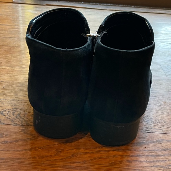 Vince Camuto black booties size 8.5 - Picture 4 of 6